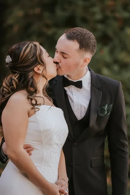 Caroline and Ashton, photographed by SNK Works