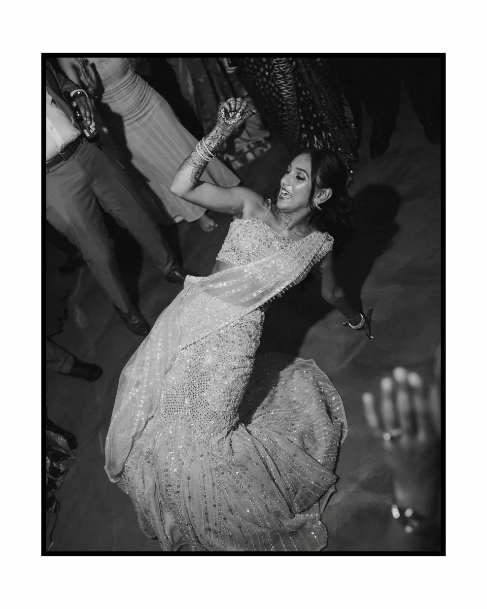 Janani and Satya, photo 12, by Paperboys