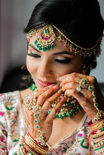 Kalgi and Hemant, photographed by HnM Photoz