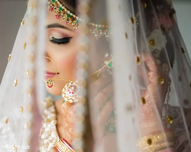 Kalgi and Hemant, photographed by HnM Photoz