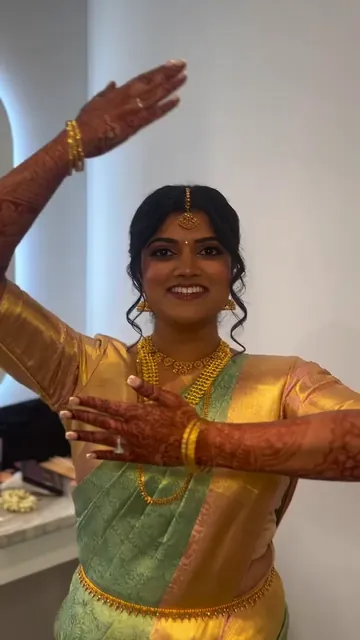 Priyanka and Pavitheran, photographed by SKS Salon on Instagram