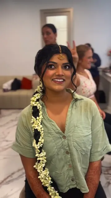 Priyanka and Pavitheran, photographed by SKS Salon on Instagram