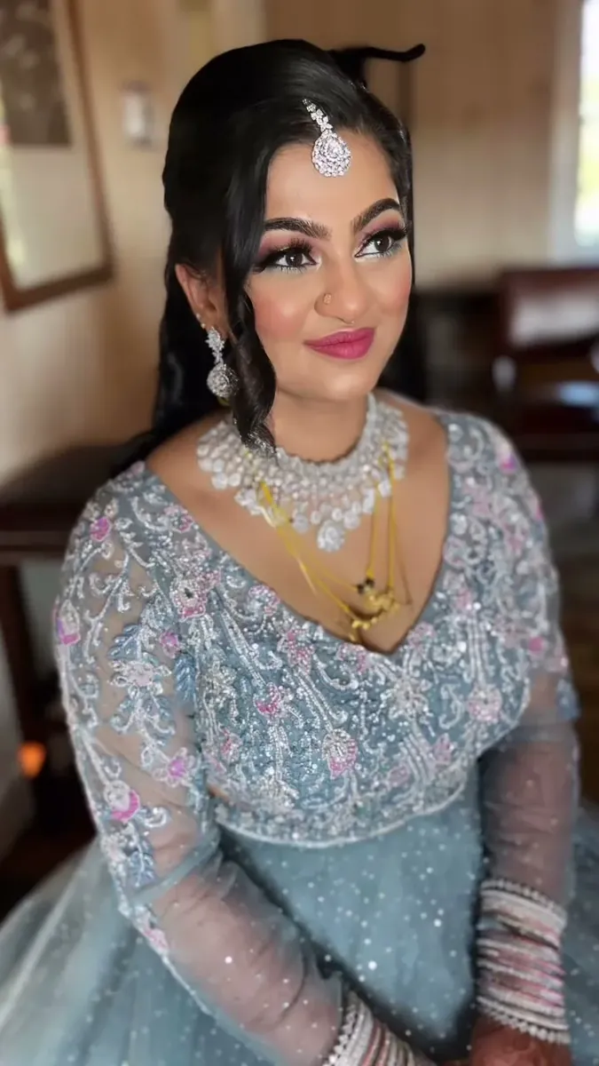 Roushini, photo 5, from SKS Salon's Instagram
