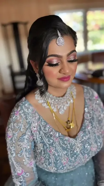 Roushini, photographed by SKS Salon on Instagram