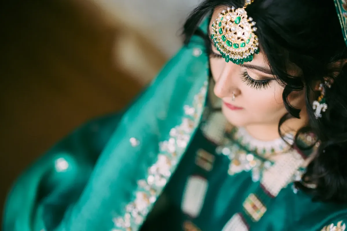 Sheeza and Umer, photo 2, by Nat Wongsaroj
