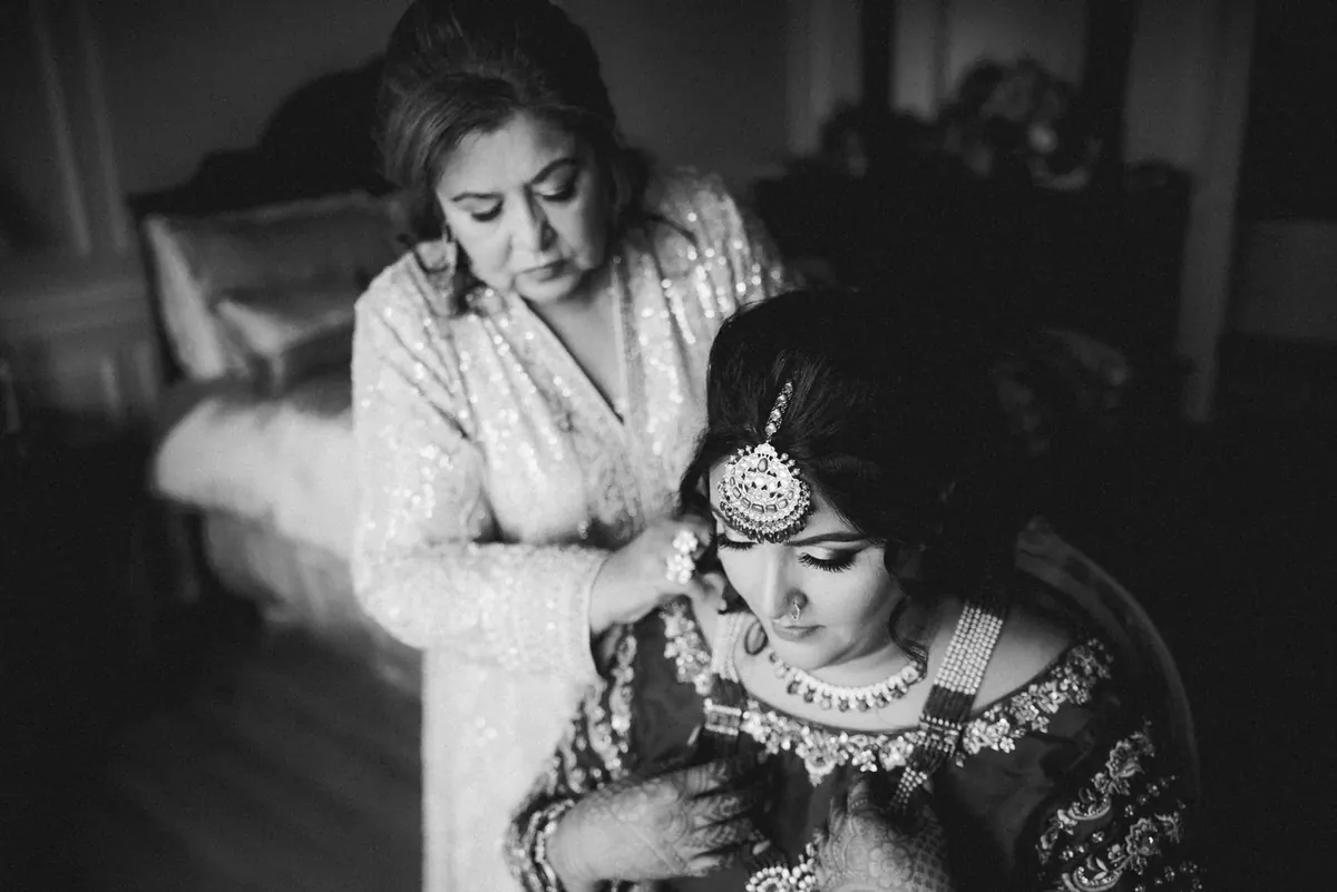 Sheeza and Umer, photo 3, by Nat Wongsaroj