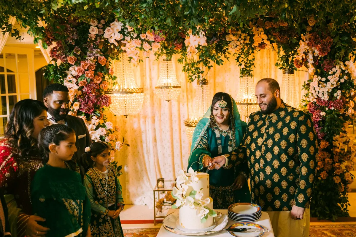 Sheeza and Umer, photo 7, by Nat Wongsaroj