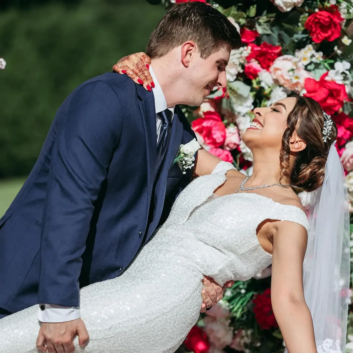 A bride at White's Ferry Manor, photo 10, by Arazo Studios