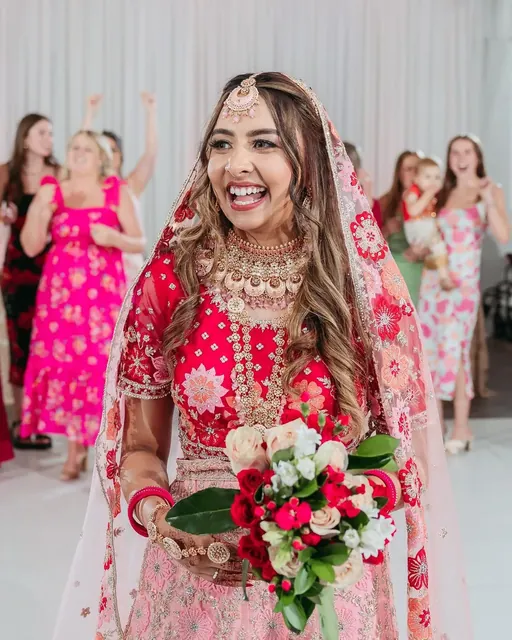 A bride at White's Ferry Manor, photographed by Arazo Studios