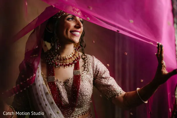 Anshu and Danny, photographed by Catch Motion Studio