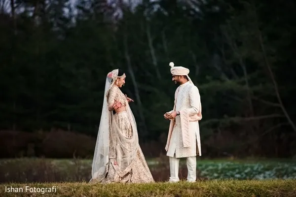 A photo from Chaitali and Akash's wedding, by Ishan Fotografi