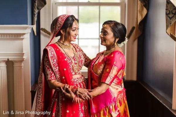 Grishma and Hardik, photographed by Lin & Jirsa Photography